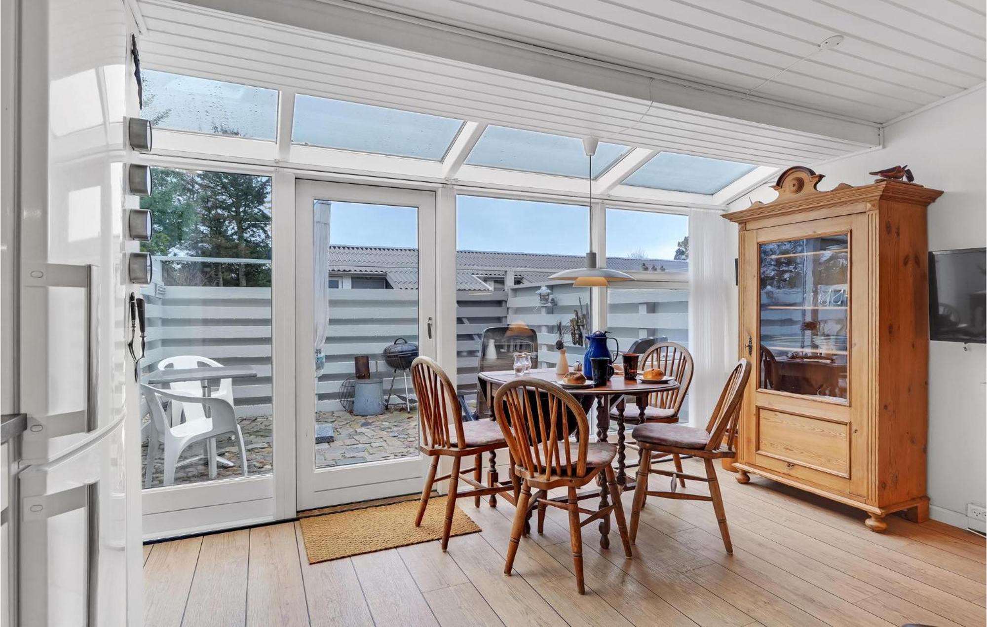 Pet Friendly Home In Vejers Strand With Kitchen Exteriör bild
